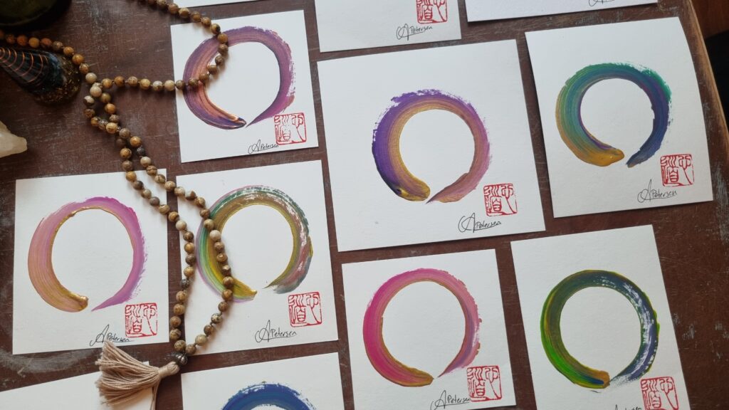 Zen Enso Kreis, gemalt von Angelina Katharina Petersen, in Leipzig
